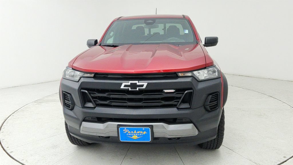 Used 2024 Chevrolet Colorado Trail Boss w/ Advanced Trailering Package AWD/4WD image 2