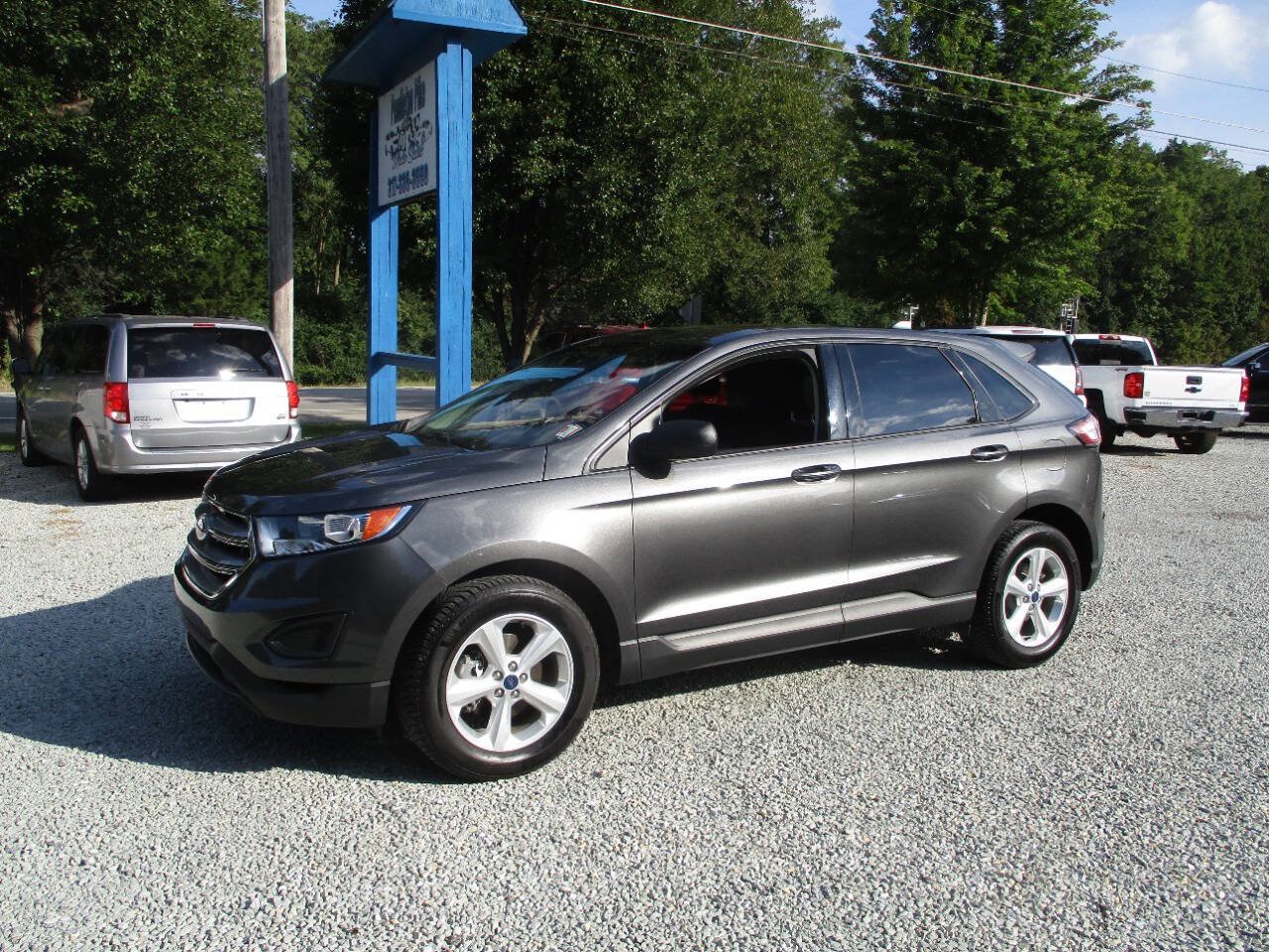 Used 2017 Ford Edge SE w/ Cargo Accessory Package