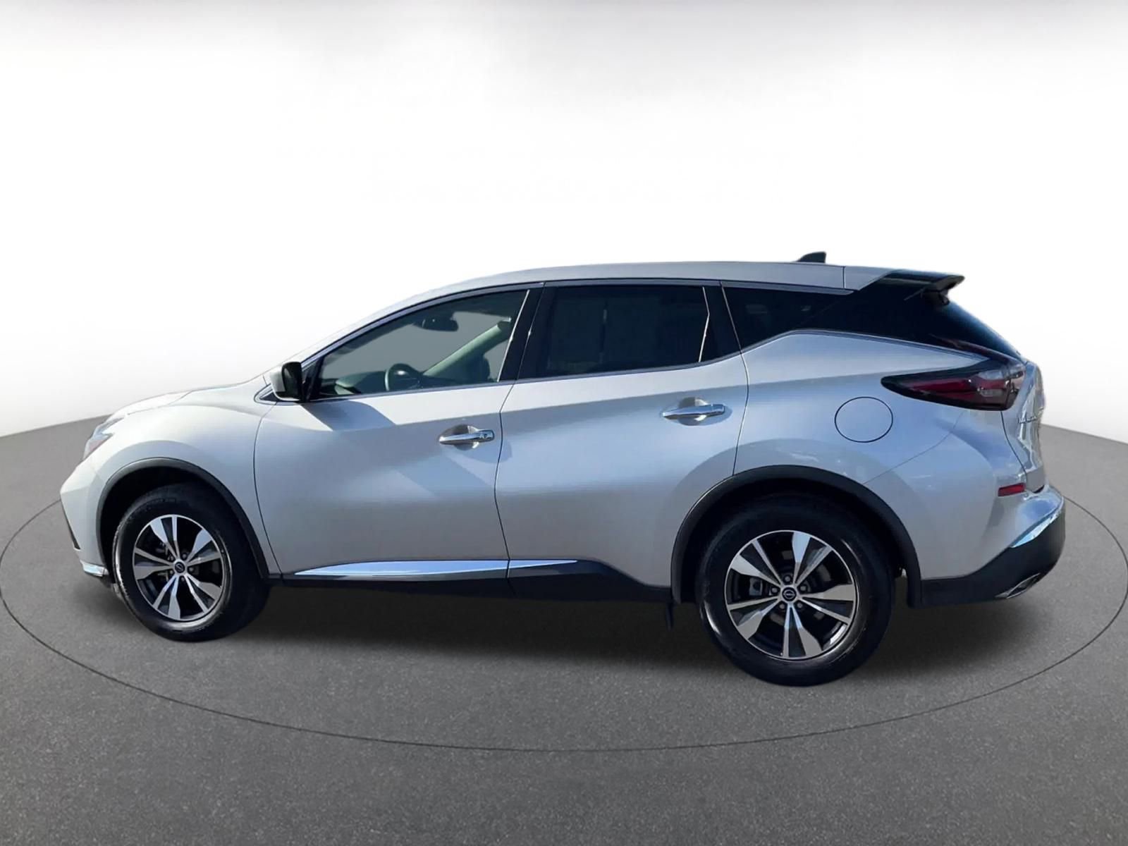 Used 2023 Nissan Murano S image 10