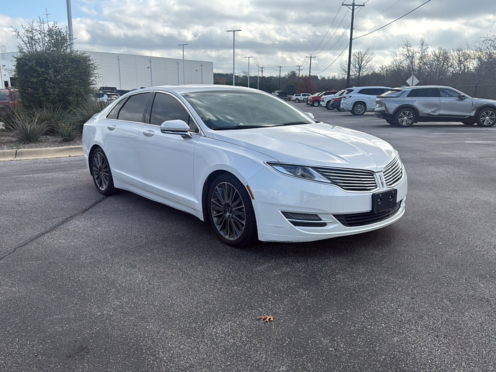 Used 2016 Lincoln MKZ w/ Equipment Group 300A Reserve image 4