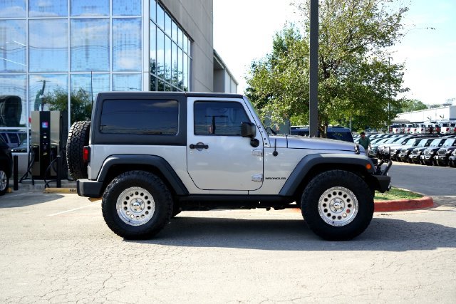 Used 2017 Jeep Wrangler Sport AWD/4WD image 5
