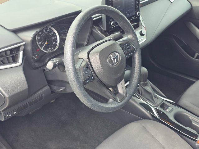 Used 2022 Toyota Corolla LE FWD image 7