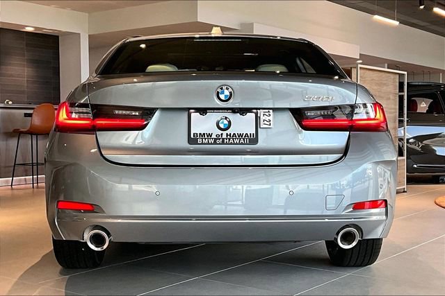 New 2026 BMW 330i Sedan w/ Premium Package RWD image 4