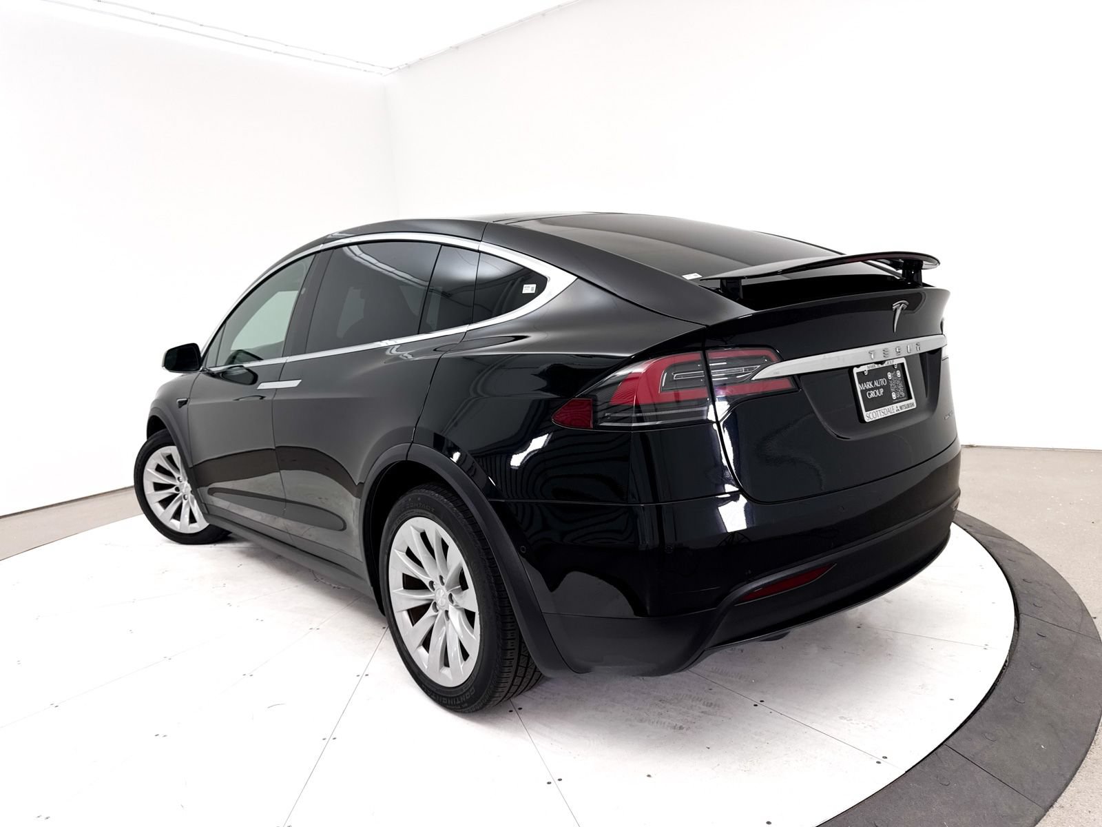 Used 2019 Tesla Model X Long Range AWD/4WD image 2