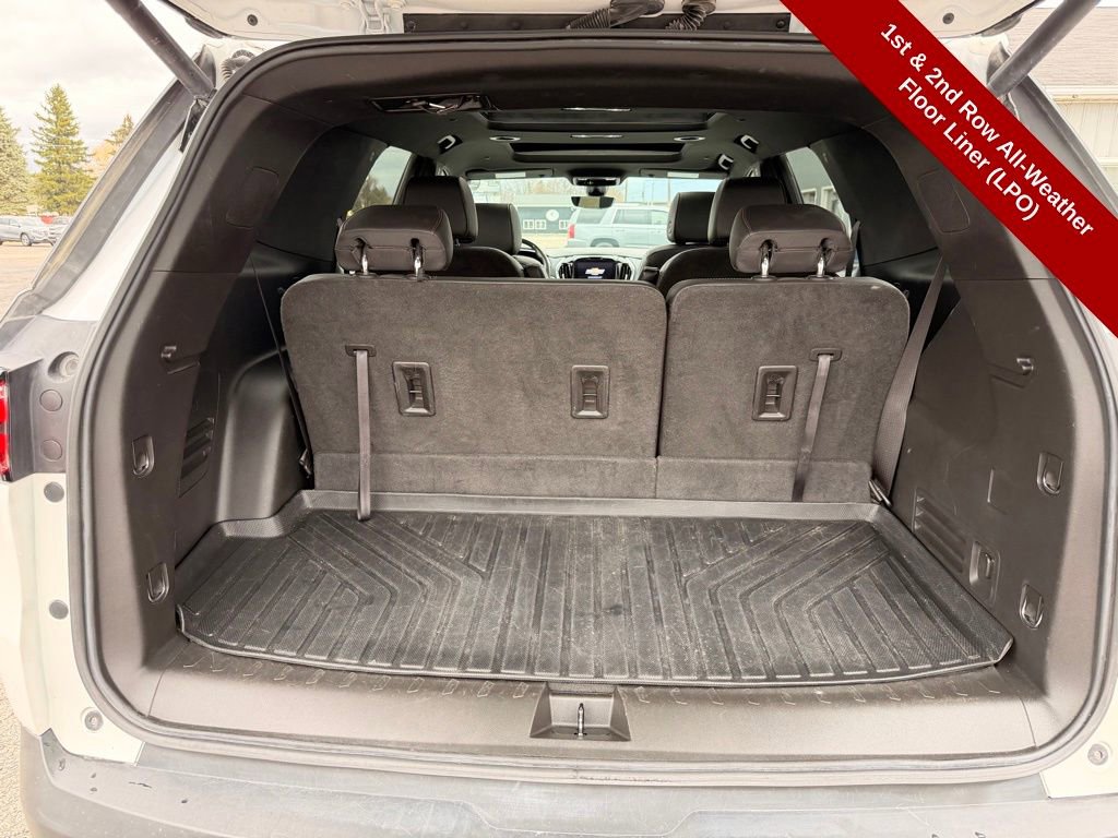 Used 2022 Chevrolet Traverse RS image 33