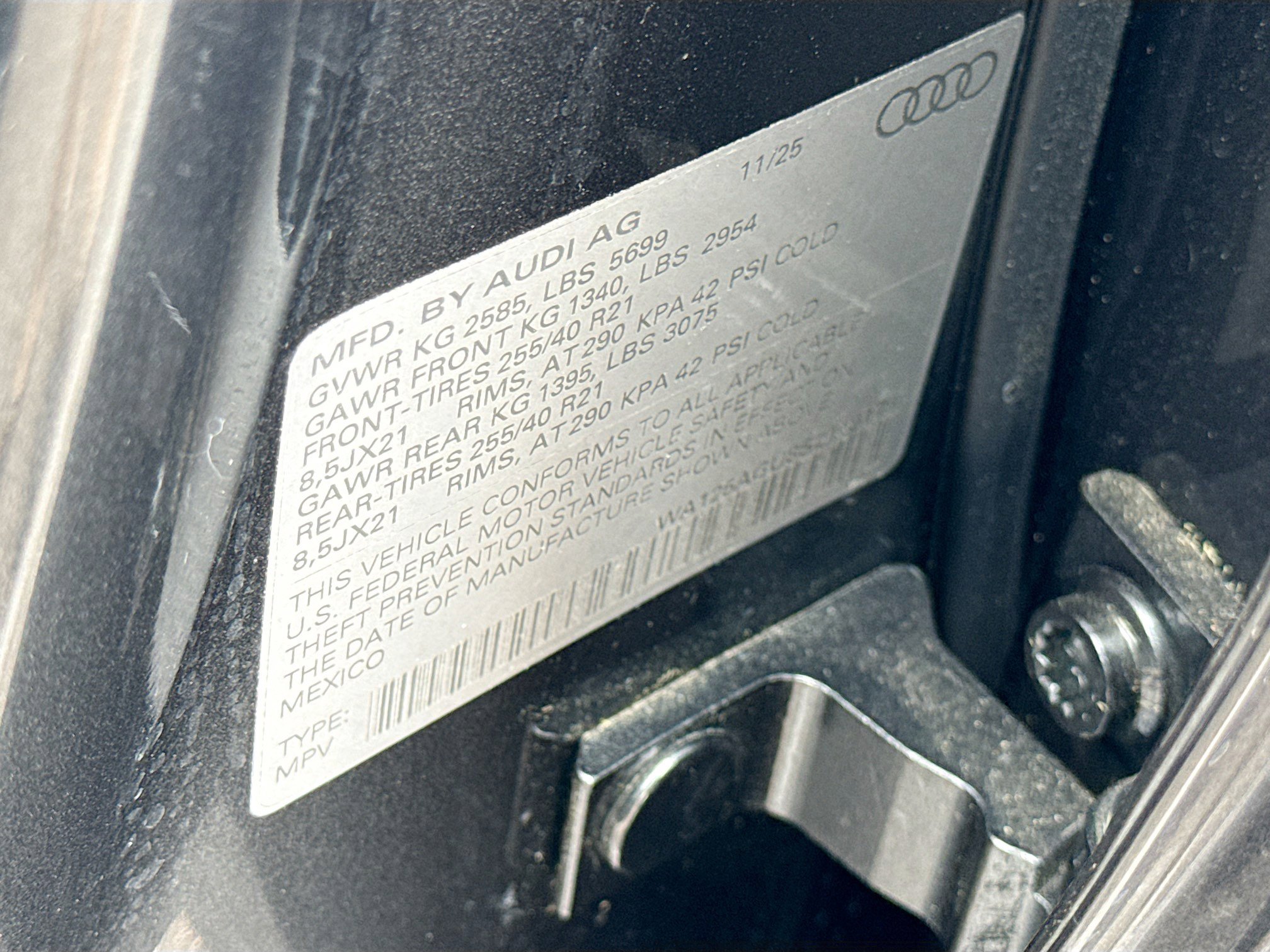 New 2025 Audi SQ5 Premium Plus image 41