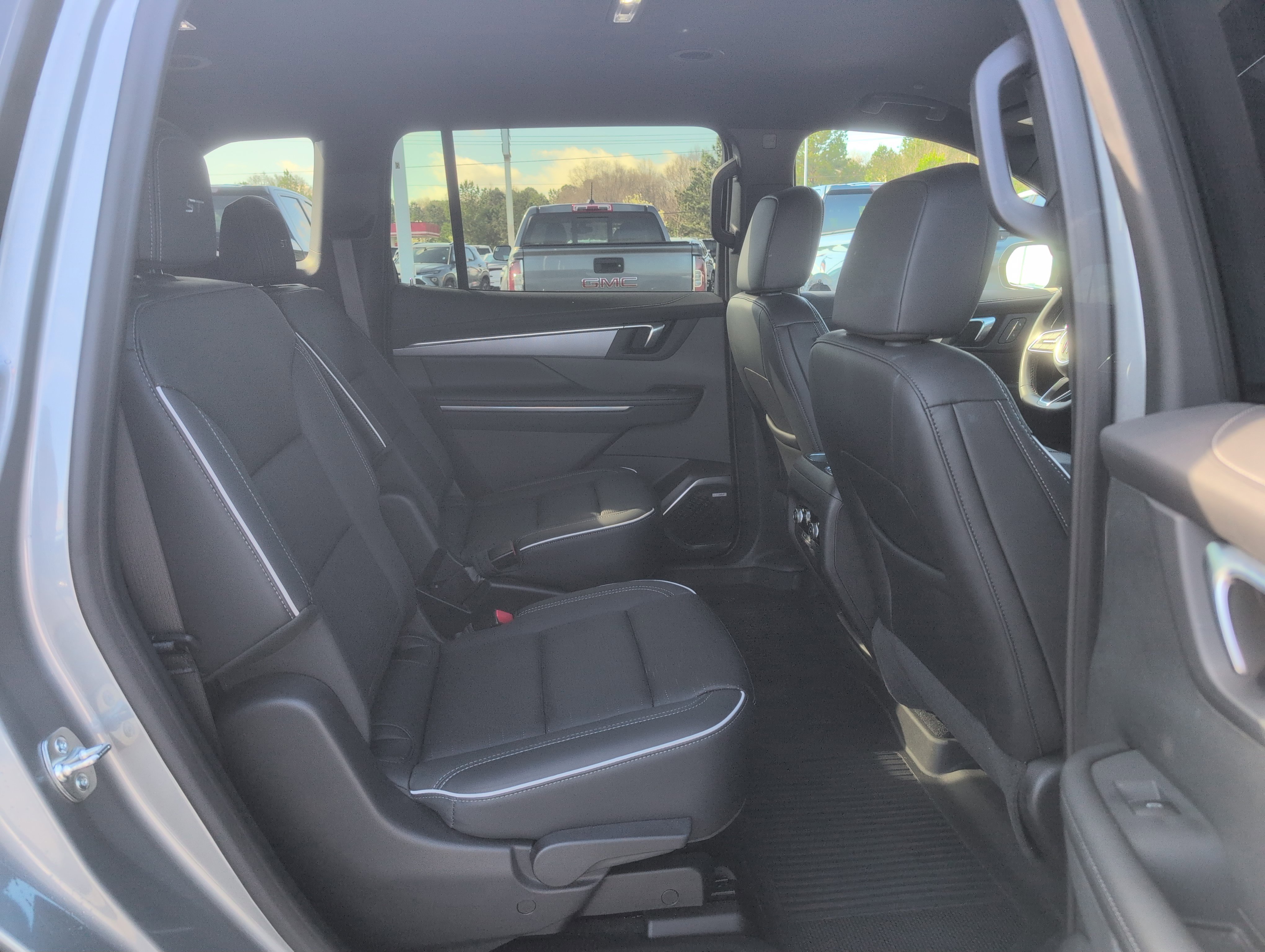 Used 2025 Buick Enclave Sport Touring w/ LPO, Floor Liner Package image 35