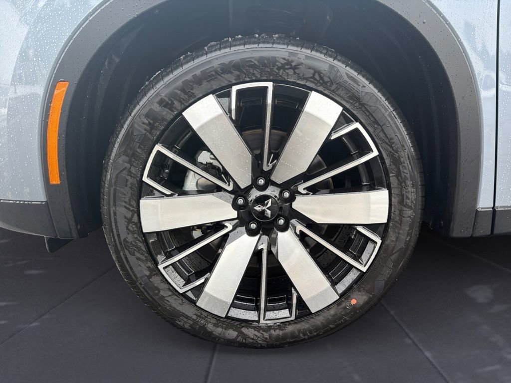 New 2026 Mitsubishi Outlander SE image 8