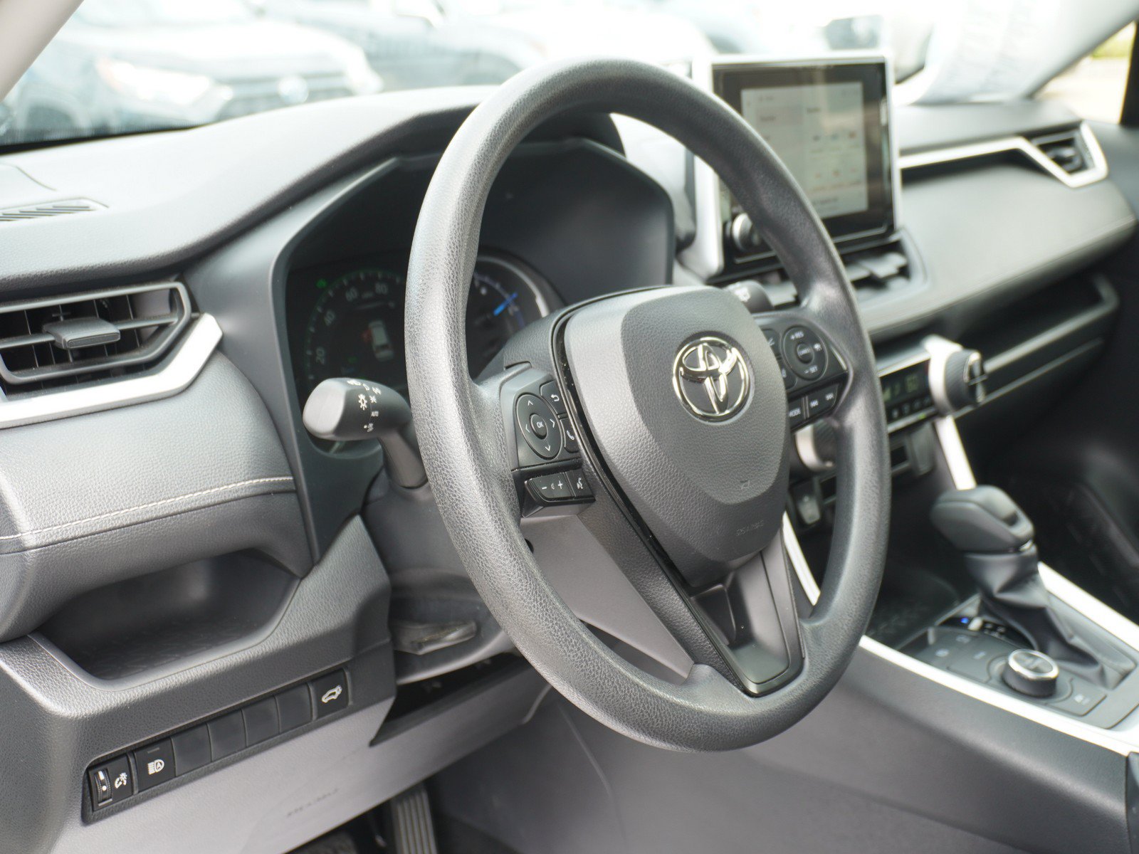 Used 2025 Toyota RAV4 XLE w/ Convenience Package AWD/4WD image 21