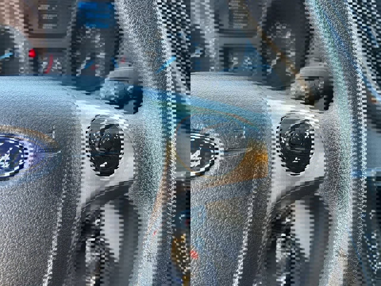 Used 2018 Ford Transit 350 XLT image 31