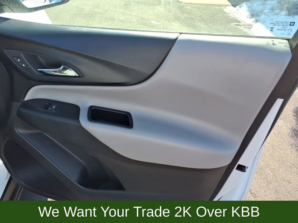 Used 2023 Chevrolet Equinox LT w/ Driver Convenience Package image 30