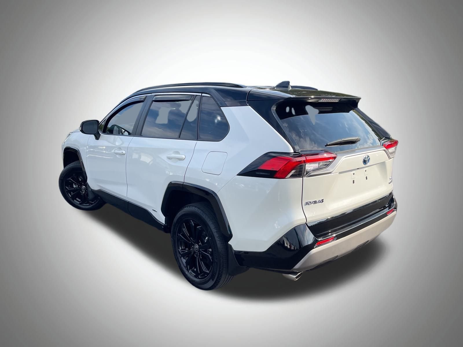 Used 2022 Toyota RAV4 XSE image 9