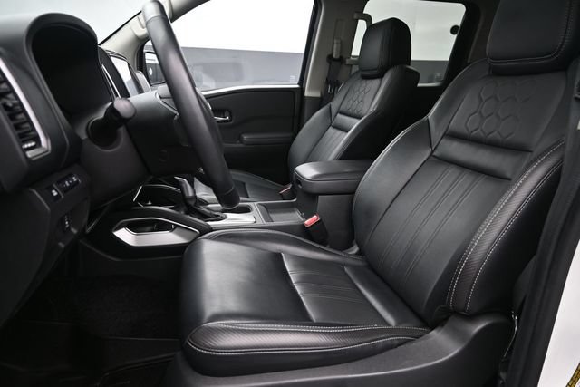 Used 2022 Nissan Frontier SV w/ SV Premium Package AWD/4WD image 10