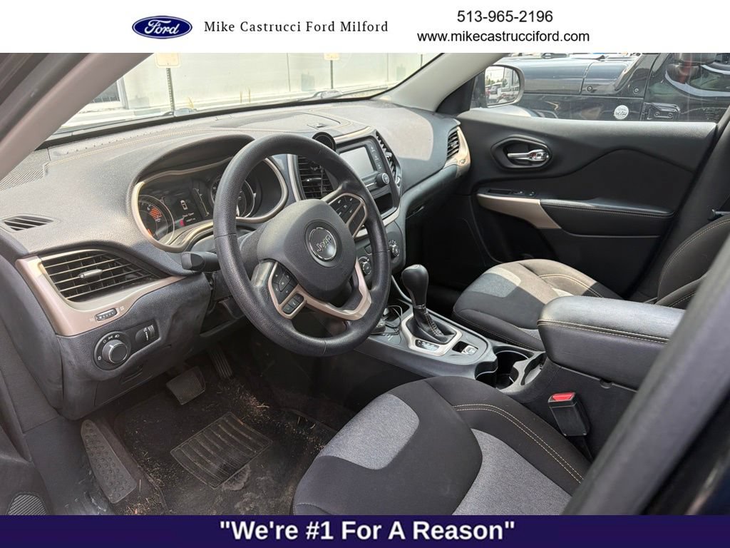 Used 2017 Jeep Cherokee Sport AWD/4WD image 8