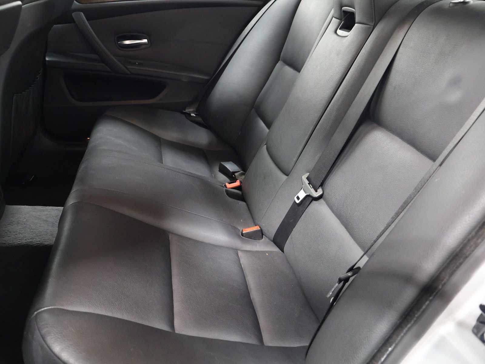 Used 2009 BMW 528i xDrive Sedan AWD/4WD image 31