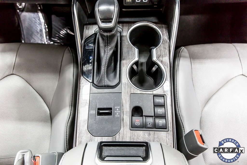 Used 2023 Toyota Highlander Platinum image 23