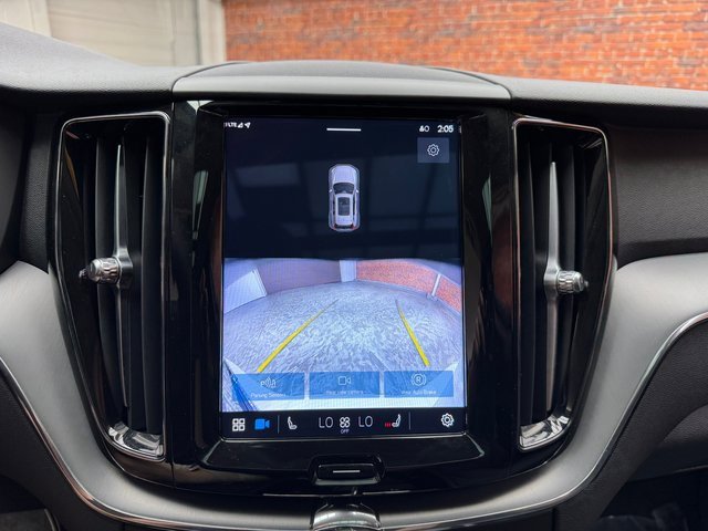 Used 2024 Volvo XC60 B5 Core image 20