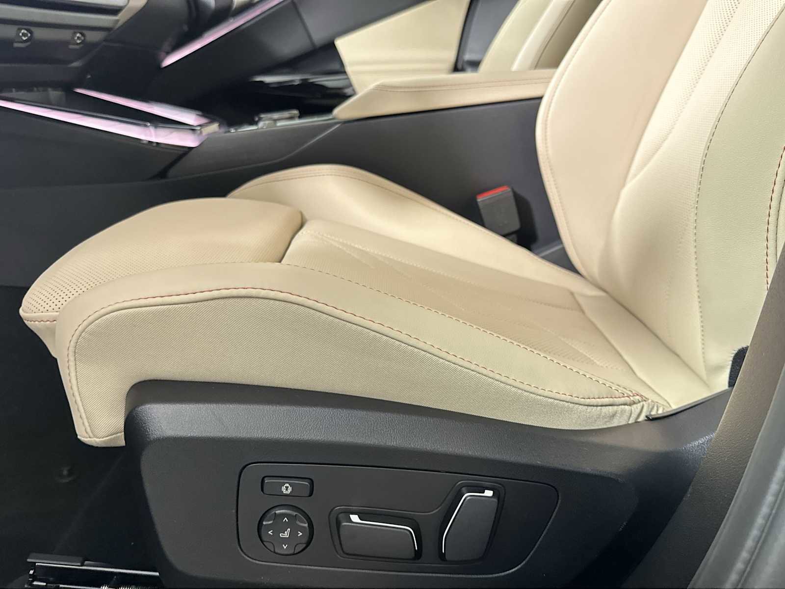 New 2026 BMW X3 xDrive30 w/ Premium Package image 12