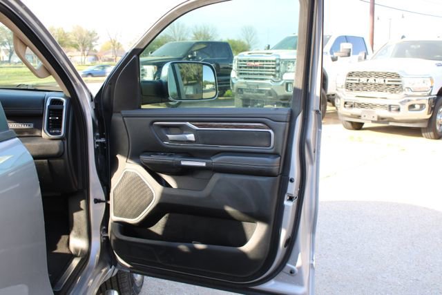 Used 2019 RAM 1500 Laramie AWD/4WD image 43