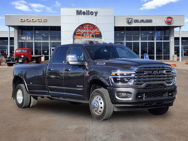 Used 2025 RAM 3500 Limited AWD/4WD image 2
