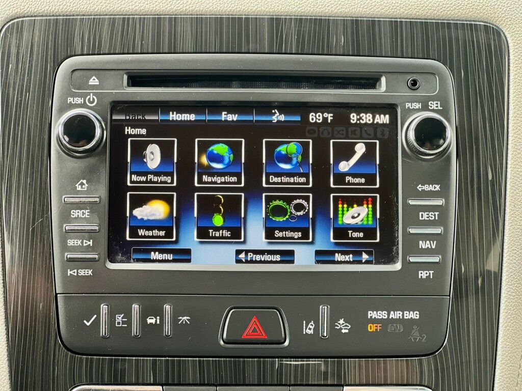 Used 2017 Chevrolet Traverse Premier image 23