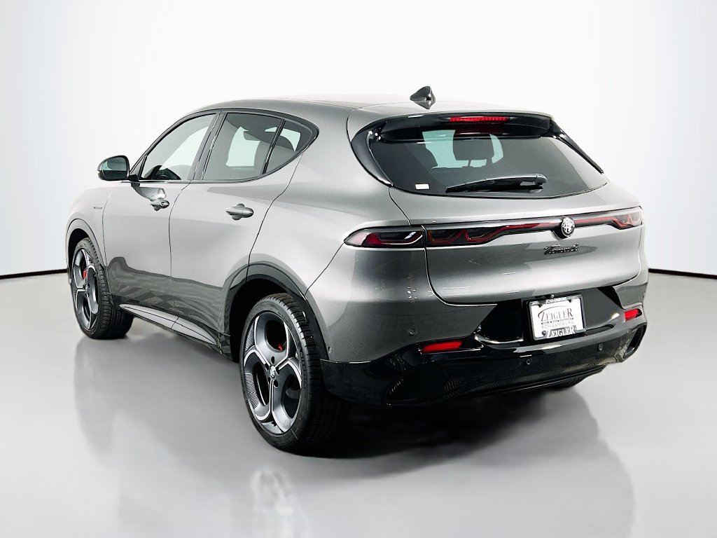 New 2026 Alfa Romeo Tonale w/ Quick Order Package 23H Volce AWD/4WD image 5