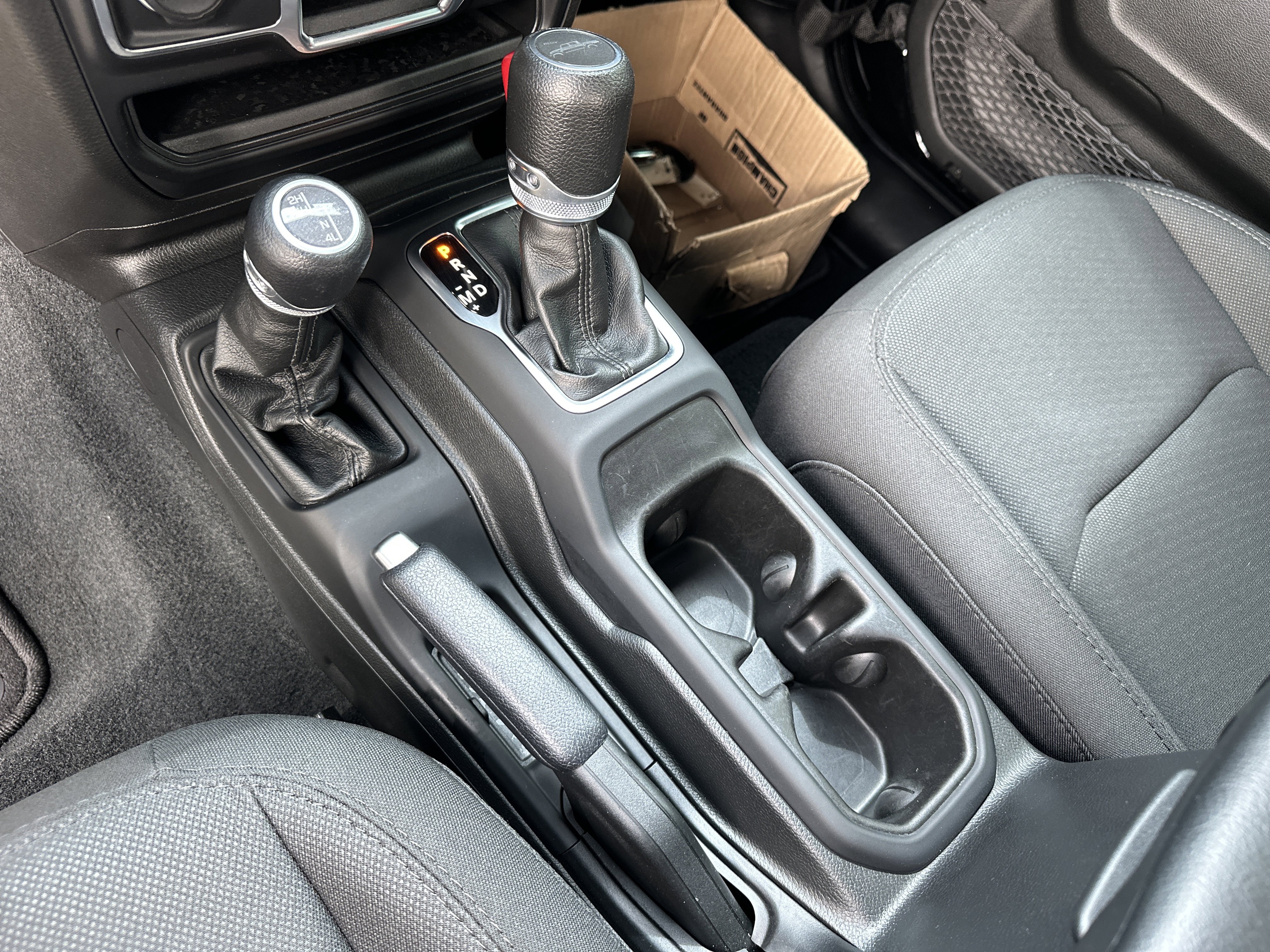 Used 2023 Jeep Gladiator Sport image 33