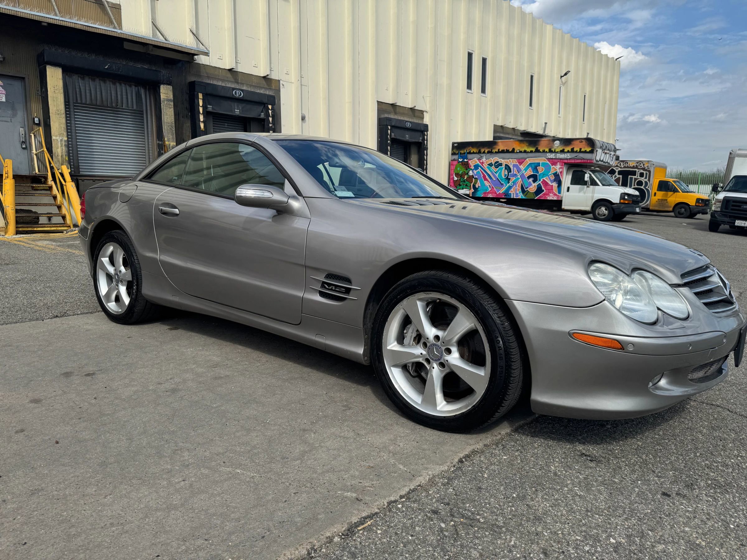 Used 2004 Mercedes-Benz SL 600 image 3