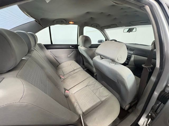 Used 2004 Volkswagen Jetta GL FWD image 8