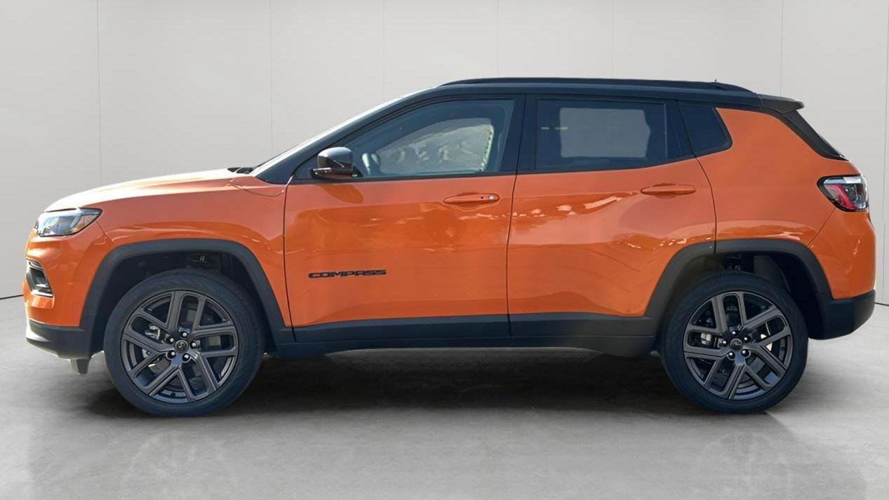 New 2026 Jeep Compass Limited image 9