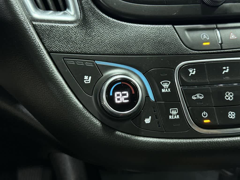 Used 2024 Chevrolet Malibu LT FWD image 32