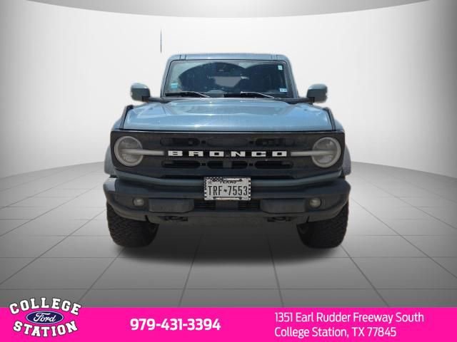 Used 2022 Ford Bronco Outer Banks w/ Sasquatch Package AWD/4WD image 2