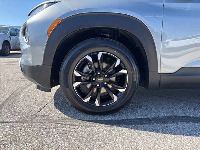 Used 2023 Chevrolet TrailBlazer LT FWD image 38
