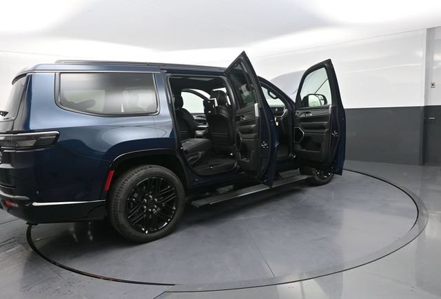 New 2026 Jeep Grand Wagoneer Limited AWD/4WD image 36