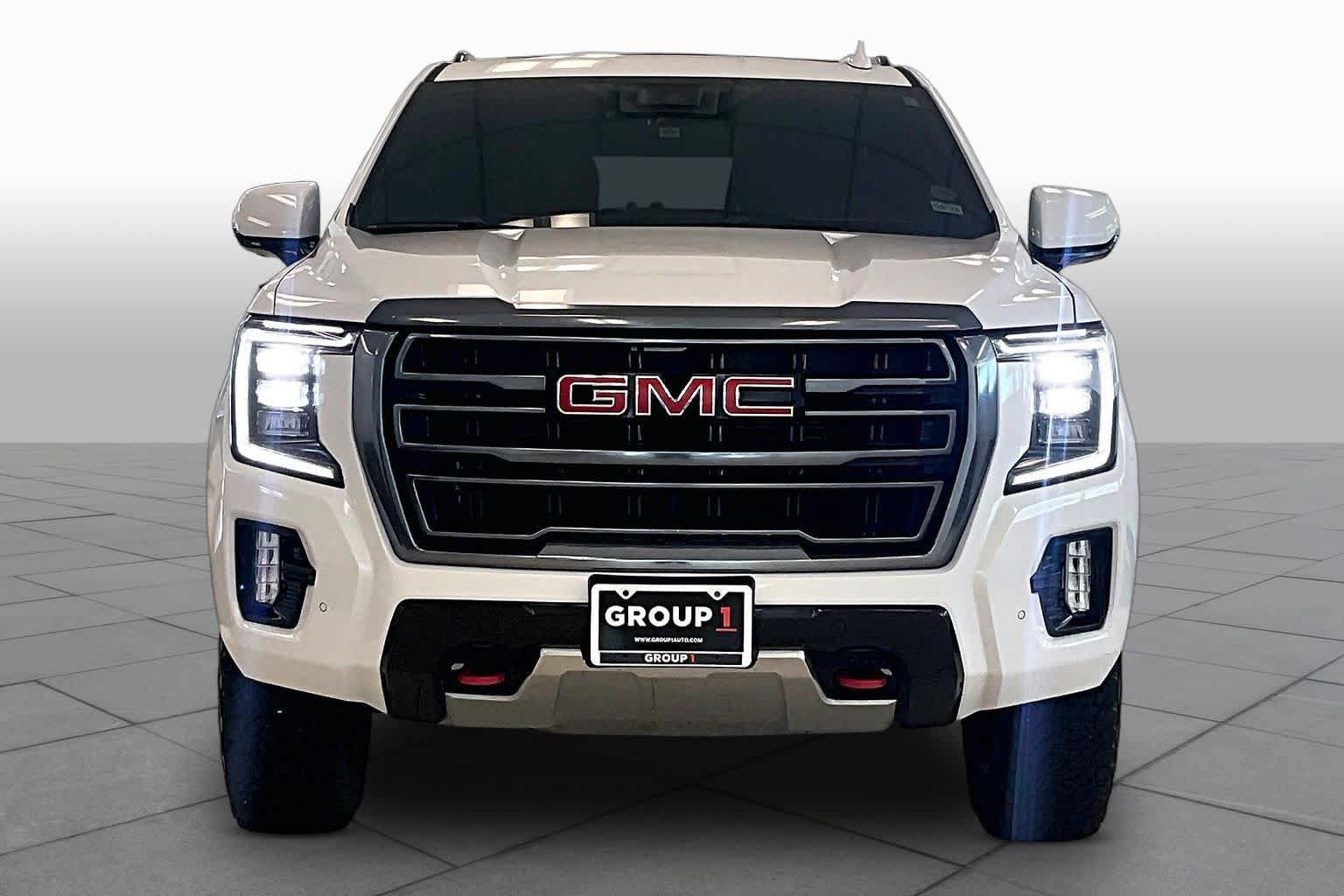 Used 2022 GMC Yukon AT4 AWD/4WD image 3