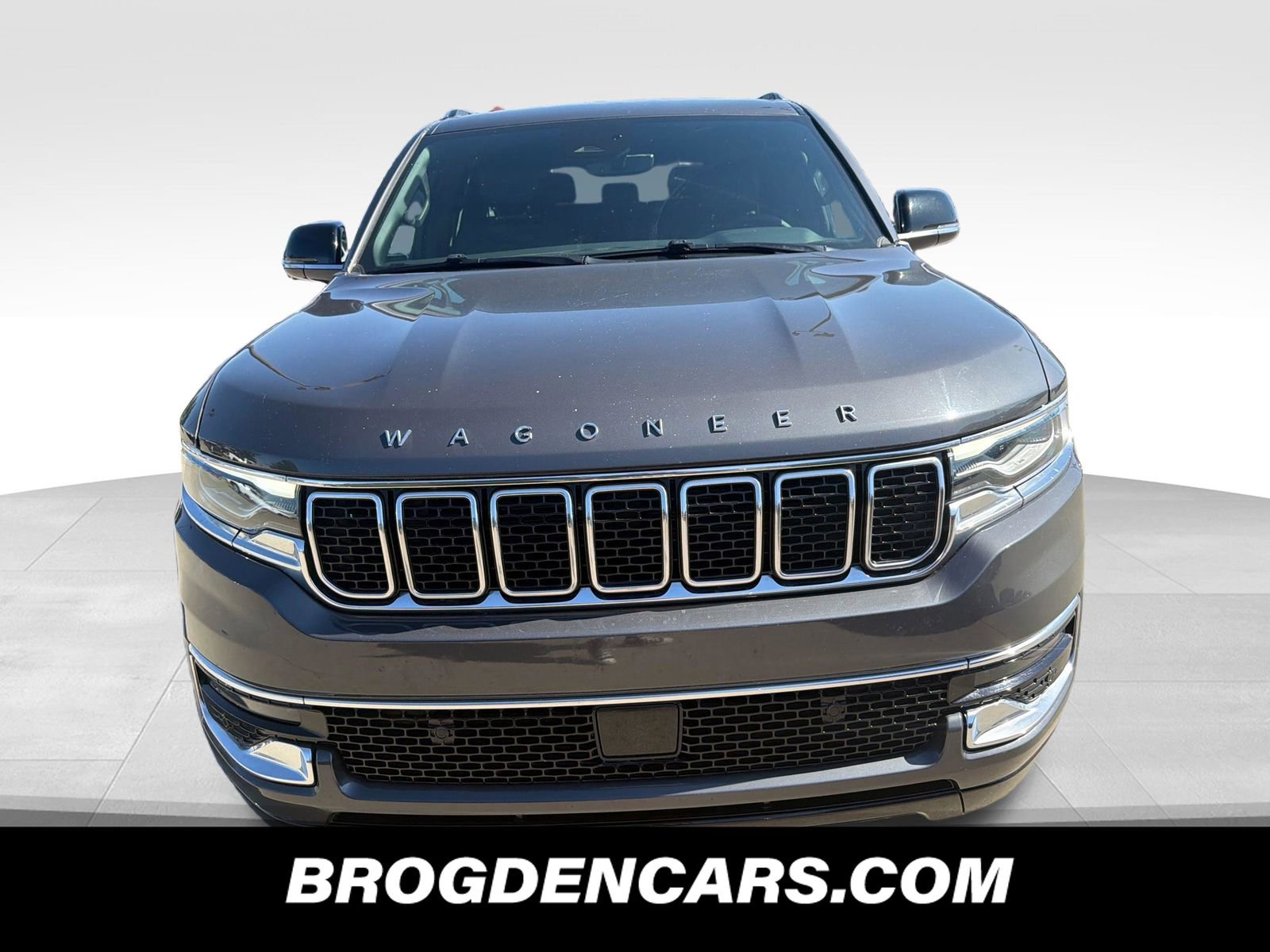 Used 2025 Jeep Wagoneer 4WD image 8