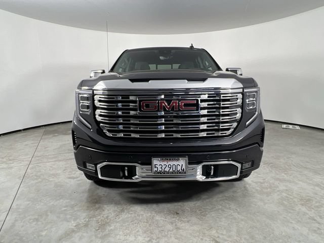Used 2022 GMC Sierra 1500 Denali w/ Denali Reserve Package AWD/4WD image 3