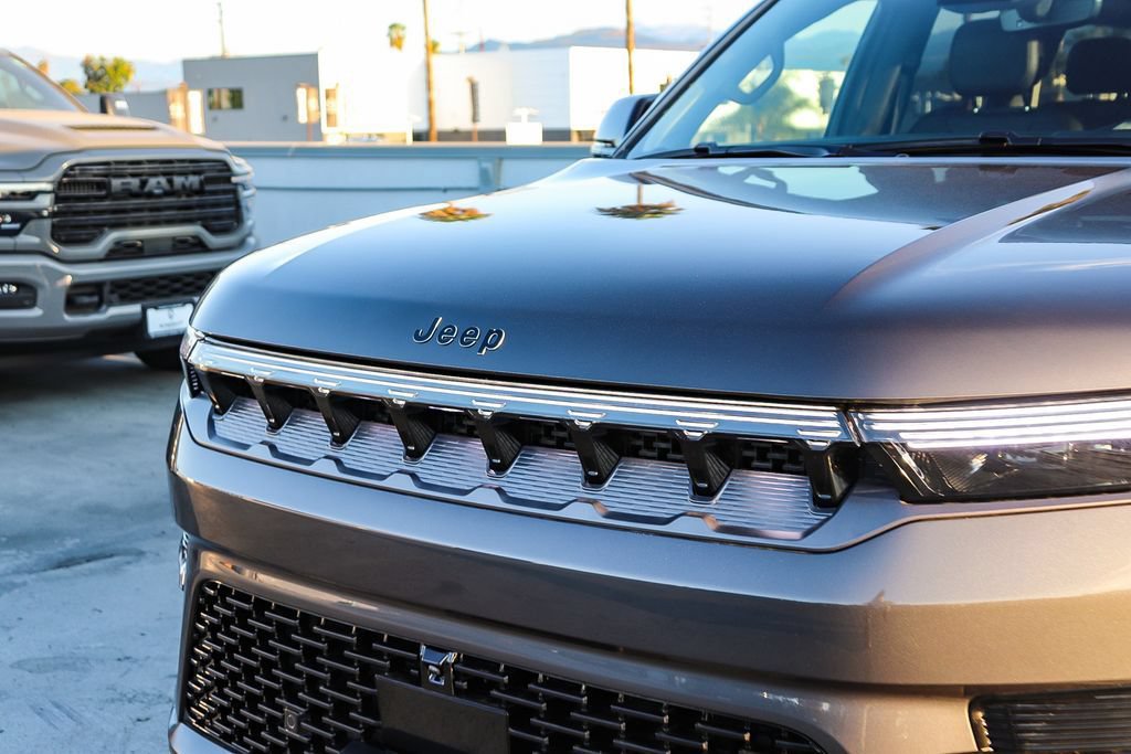 New 2026 Jeep Grand Wagoneer Limited AWD/4WD image 6