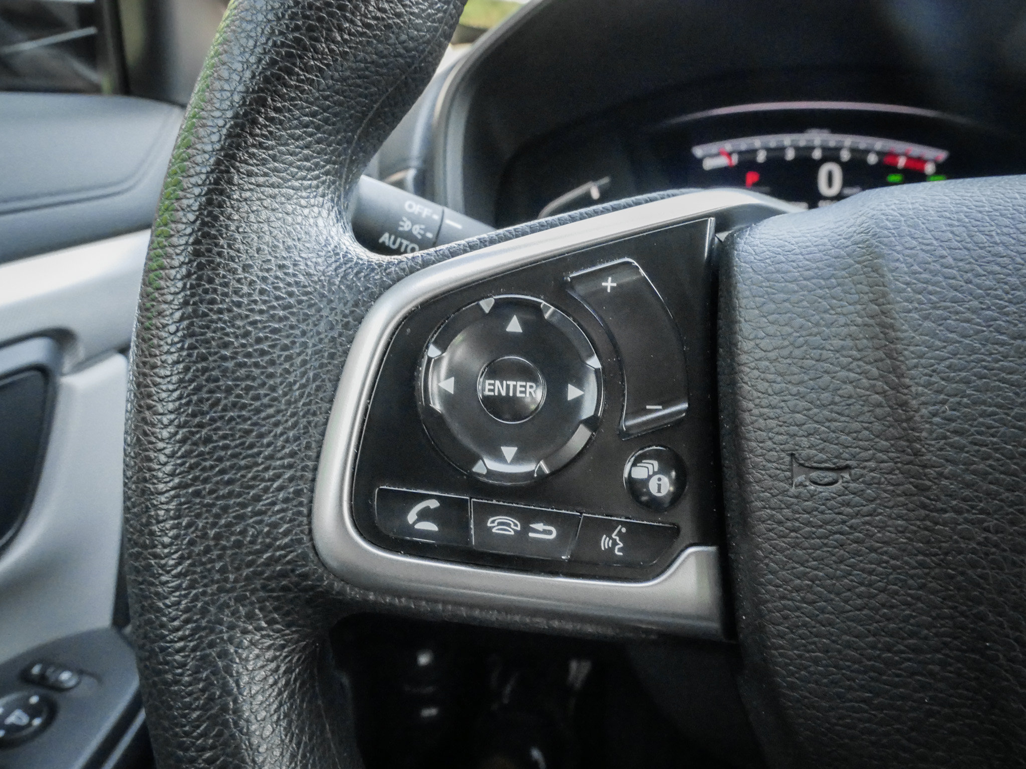 Used 2020 Honda CR-V LX image 19