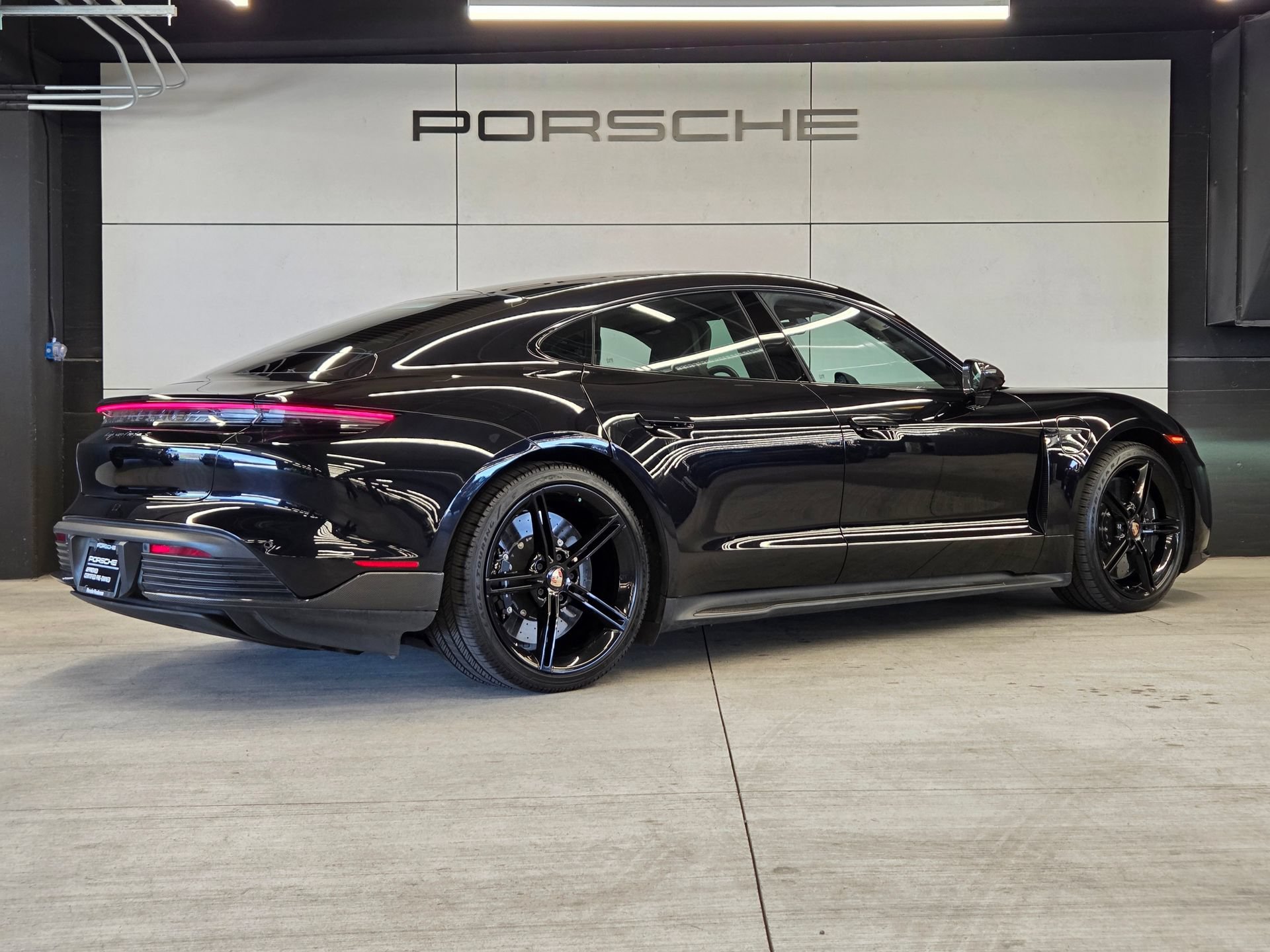 Certified 2021 Porsche Taycan Turbo S AWD/4WD image 6