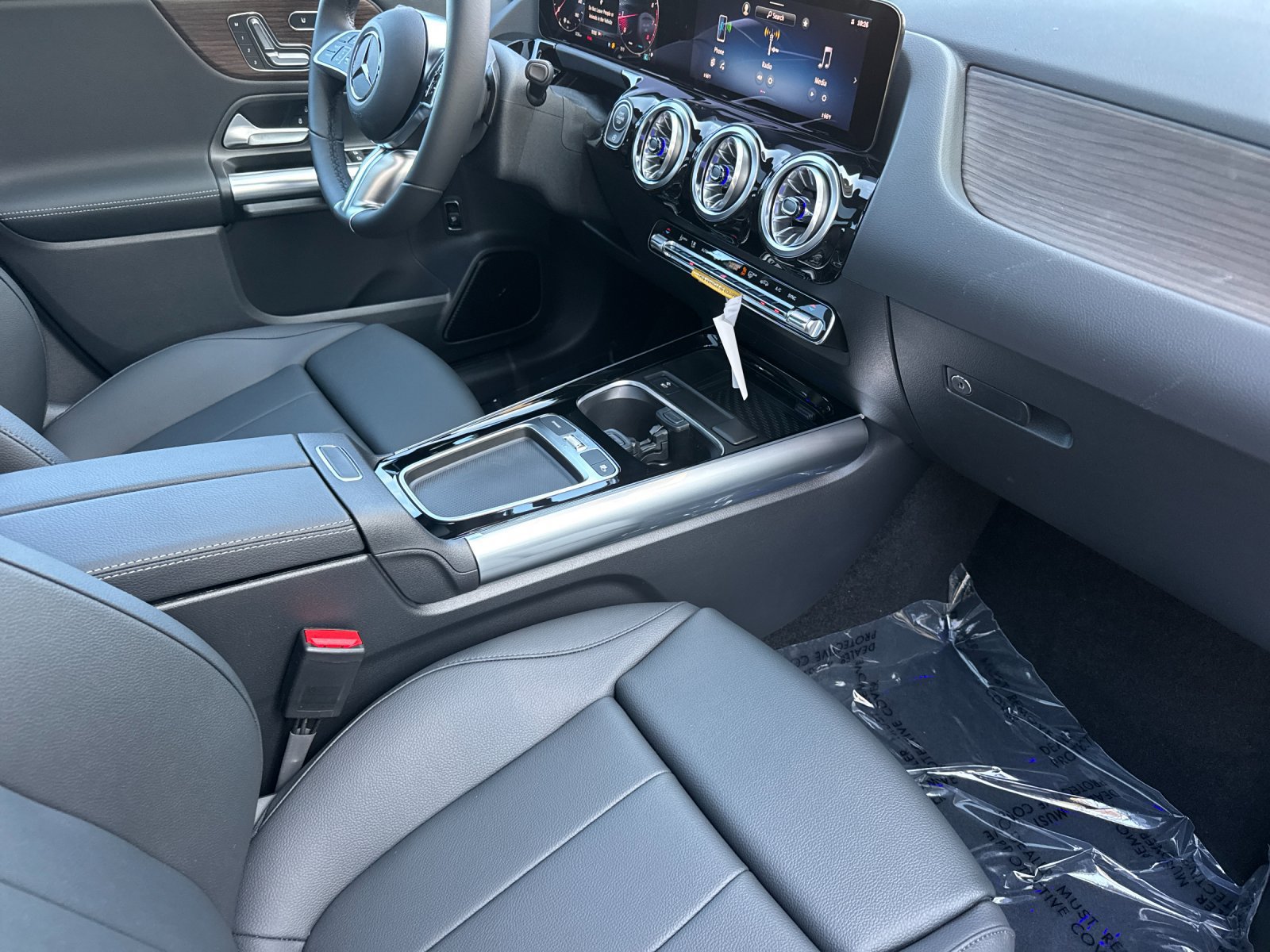 New 2026 Mercedes-Benz GLA 250 4MATIC image 14