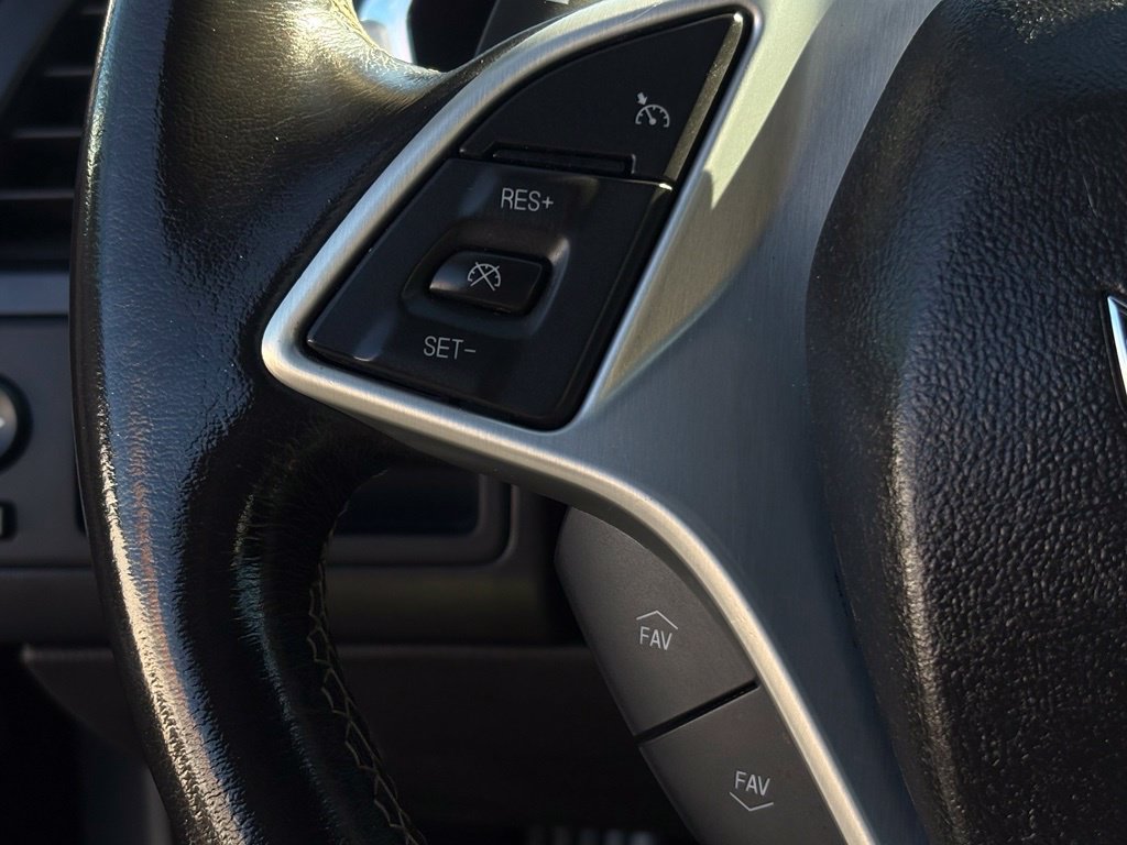 Used 2015 Chevrolet Corvette Stingray Coupe RWD image 5