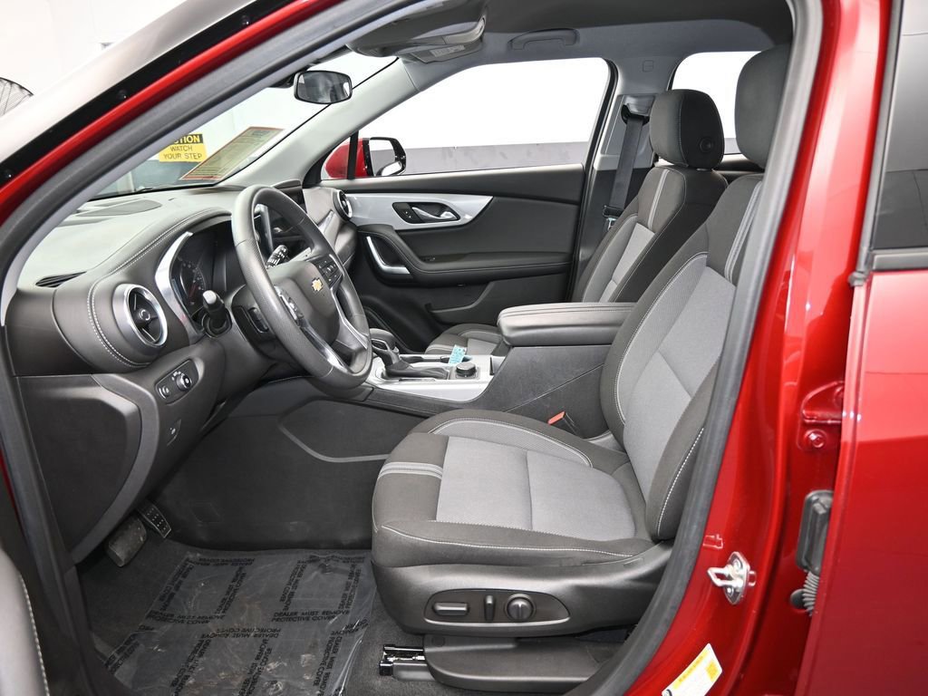 Used 2023 Chevrolet Blazer LT image 11