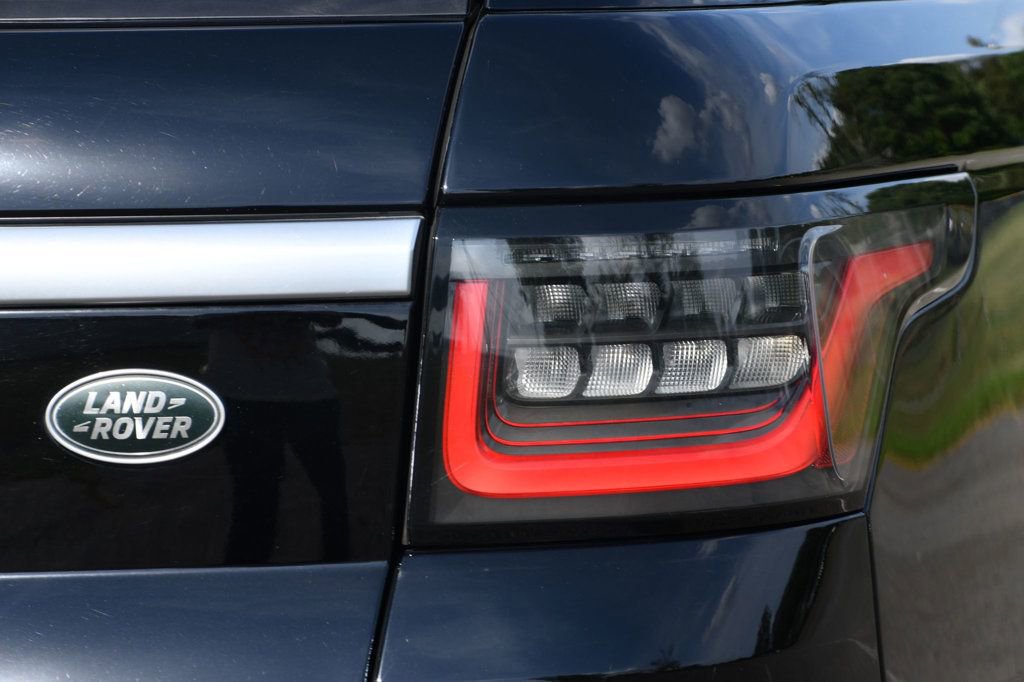 Used 2020 Land Rover Range Rover Sport HSE image 12