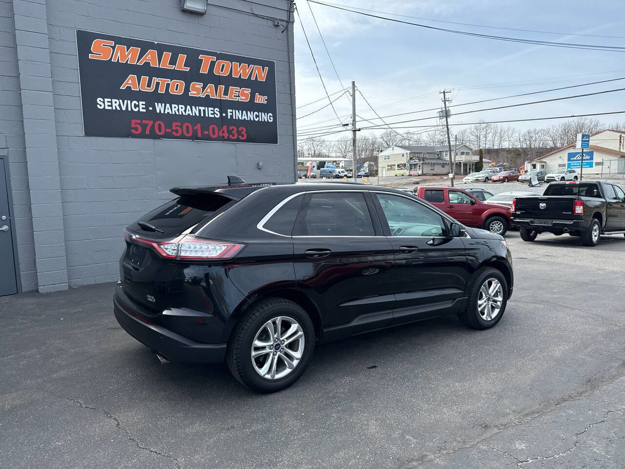 Used 2017 Ford Edge SEL w/ Equipment Group 201A AWD/4WD image 6