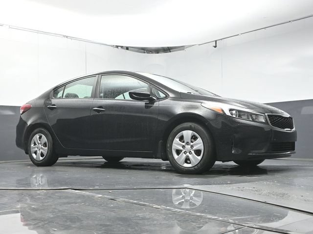 Used 2017 Kia Forte LX FWD image 37