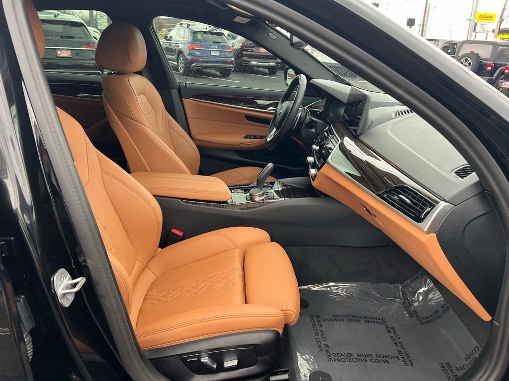Used 2023 BMW 540i xDrive w/ Convenience Package image 27