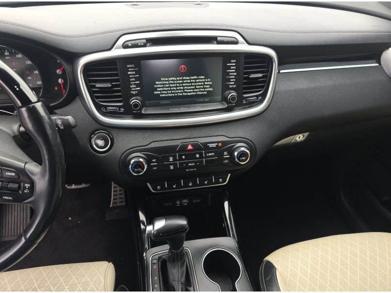 Used 2017 Kia Sorento SX image 14