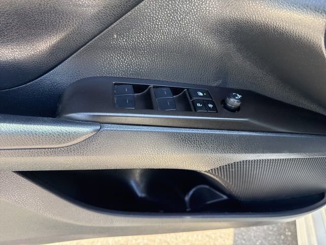 Used 2024 Toyota Camry SE w/ Cold Weather Package FWD image 8