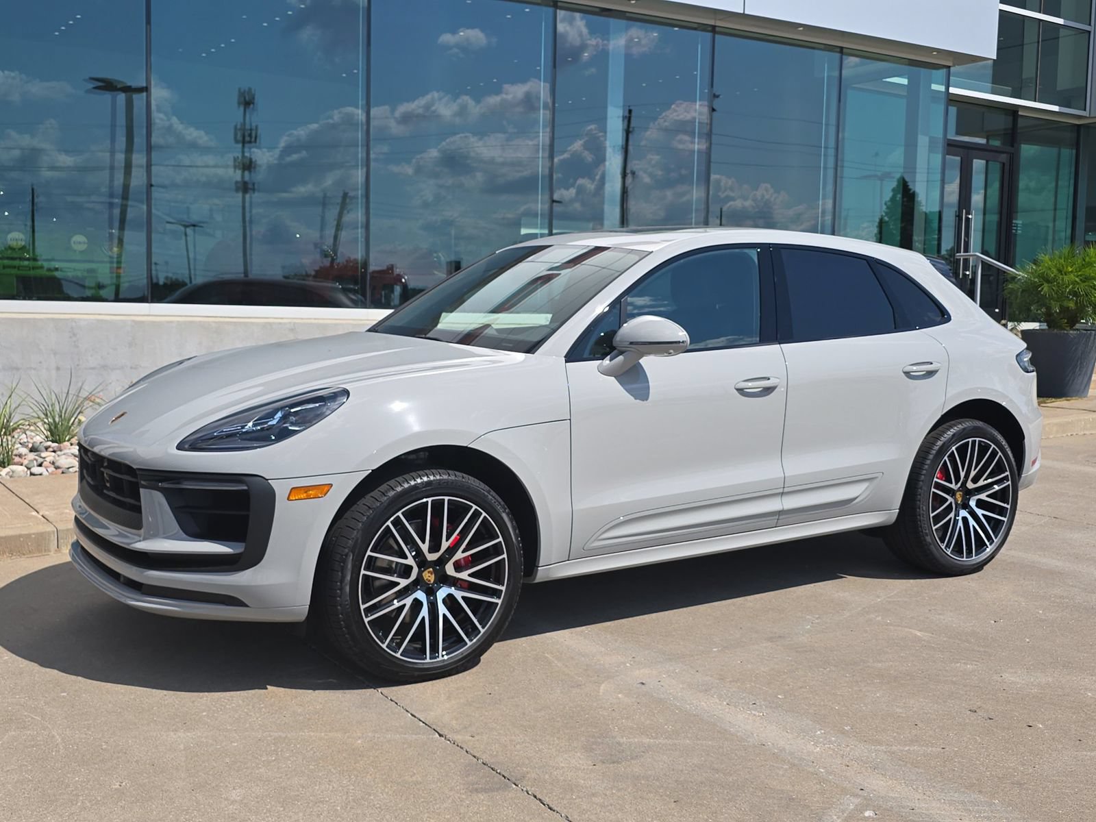 New 2026 Porsche Macan S AWD/4WD image 1